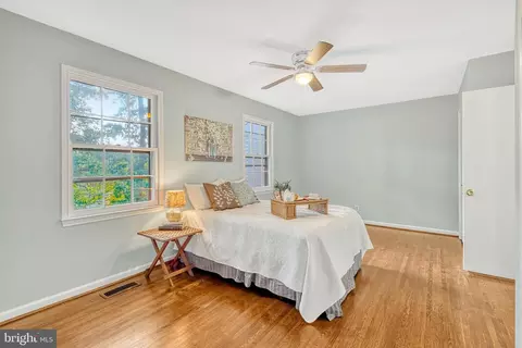 6639 Burlington Pl, Springfield, VA 22152 photo 15