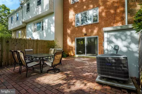 6639 Burlington Pl, Springfield, VA 22152 photo 36