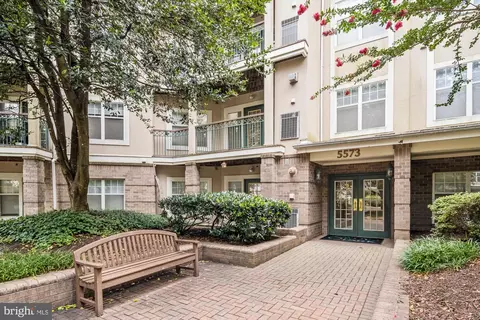 5573 Seminary Rd #314, Falls Church, VA 22041