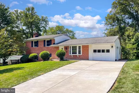 4636 Valerie Ct, Annandale, VA 22003