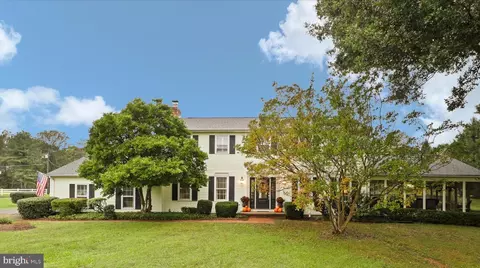 6609 Castle Knoll Dr, Clifton, VA 20124