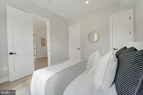 Bedroom - 8106 Drayton Ln, Springfield, VA 22151 photo 2 of 8