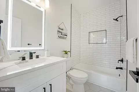 Bath - 8106 Drayton Ln, Springfield, VA 22151 photo 8 of 10