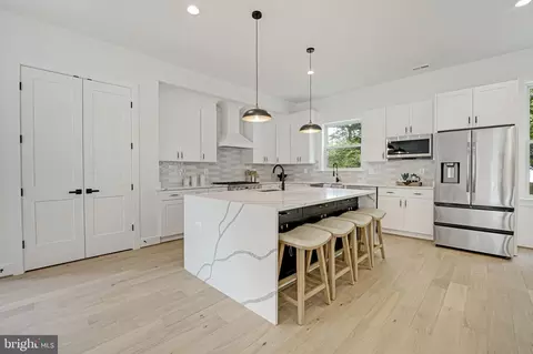 Kitchen - 8106 Drayton Ln, Springfield, VA 22151 photo 1 of 6