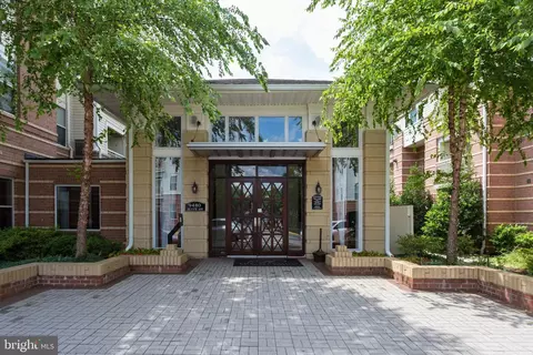 2765 Centerboro Dr #361, Vienna, VA 22181