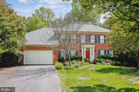 13018 Dunhill Dr, Fairfax, VA 22030
