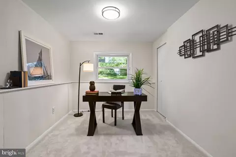 8374 Magic Leaf Rd, Springfield, VA 22153 photo 25