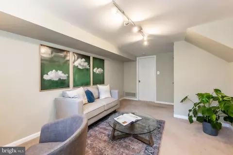 5962 Atteentee Rd, Springfield, VA 22150 photo 31