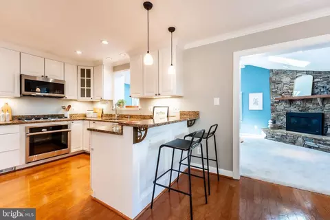 5962 Atteentee Rd, Springfield, VA 22150 photo 13