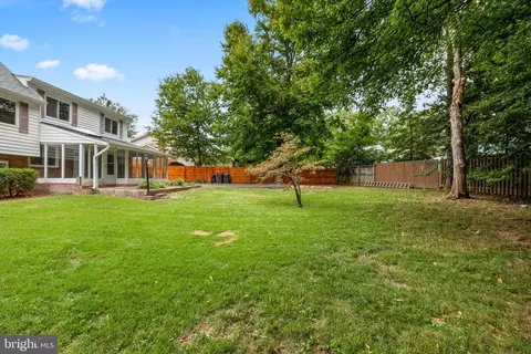 Exterior - 9608 Braddock Rd, Fairfax, VA 22032 photo 11 of 11