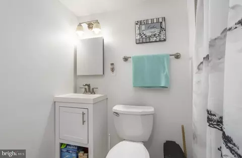 6919 Rolling Rd, Springfield, VA 22152 photo 34