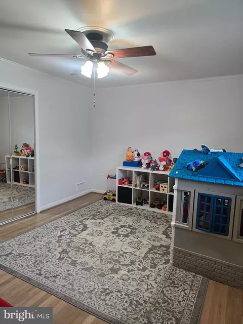 6919 Rolling Rd, Springfield, VA 22152 photo 24