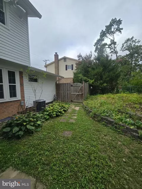 6919 Rolling Rd, Springfield, VA 22152 photo 39