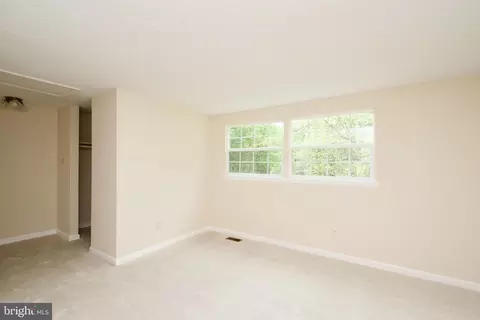 8146 Loving Forest Ct, Springfield, VA 22153 photo 25