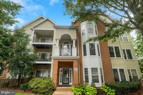 4137 Fountainside Ln #B002, Fairfax, VA 22030