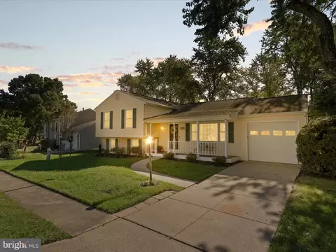 5407 Duxford Pl, Burke, VA 22015