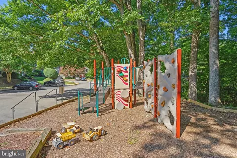5905 Noblestown Rd #H, Springfield, VA 22152 photo 31
