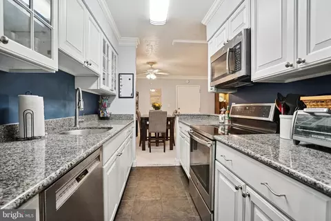5905 Noblestown Rd #H, Springfield, VA 22152 photo 3
