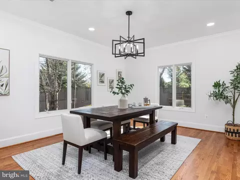 Dining - 933 Ridge Dr, Mclean, VA 22101 photo 3 of 4