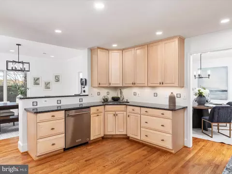 Kitchen - 933 Ridge Dr, Mclean, VA 22101 photo 2 of 6