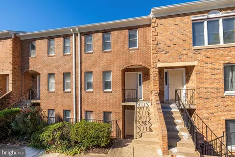 3740 B Madison Ln, Falls Church, VA 22041