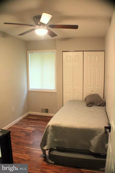 Bedroom - 2212 Chamblee Pl, Herndon, VA 20170 photo 1 of 3
