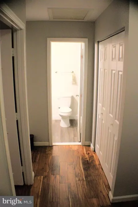 Entry Way - 2212 Chamblee Pl, Herndon, VA 20170 photo 4 of 4