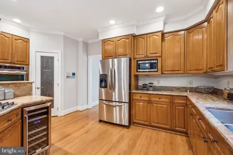 1716 Esquire Ln, Mclean, VA 22101 photo 9