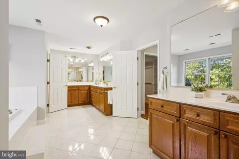 1716 Esquire Ln, Mclean, VA 22101 photo 25