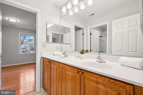 1716 Esquire Ln, Mclean, VA 22101 photo 31