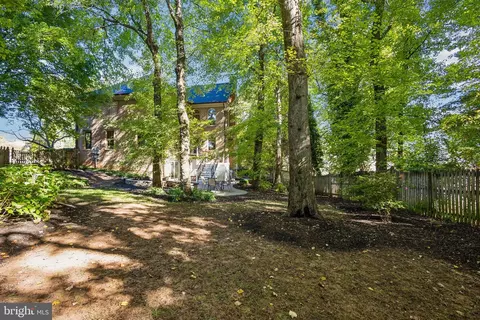 1716 Esquire Ln, Mclean, VA 22101 photo 41