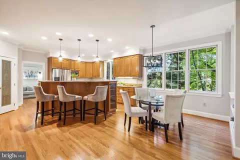 1716 Esquire Ln, Mclean, VA 22101 photo 8