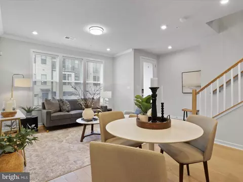 4756 Tatum Mill Way #405, Chantilly, VA 20151