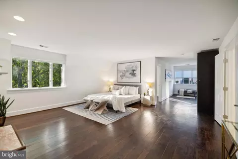 Bedroom - 1400 Ingeborg Ct, Mclean, VA 22101 photo 1 of 8