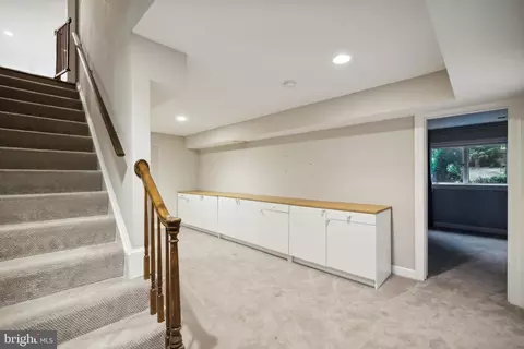Entry Way - 1400 Ingeborg Ct, Mclean, VA 22101 photo 6 of 6