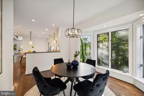 Dining - 1400 Ingeborg Ct, Mclean, VA 22101 photo 5 of 5