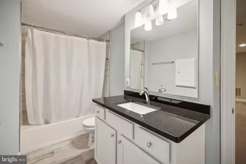 Bath - 1400 Ingeborg Ct, Mclean, VA 22101 photo 7 of 7