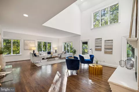 Living - 1400 Ingeborg Ct, Mclean, VA 22101 photo 1 of 4