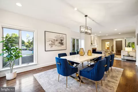 Dining - 1400 Ingeborg Ct, Mclean, VA 22101 photo 3 of 5