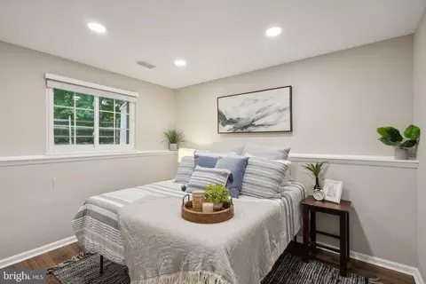 Bedroom - 8483 Falling Leaf Rd, Springfield, VA 22153 photo 6 of 6