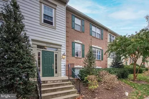 12107 Greenway Ct #202, Fairfax, VA 22033