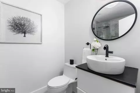 Bath - 1044 Bellview Rd, Mclean, VA 22102 photo 1 of 14
