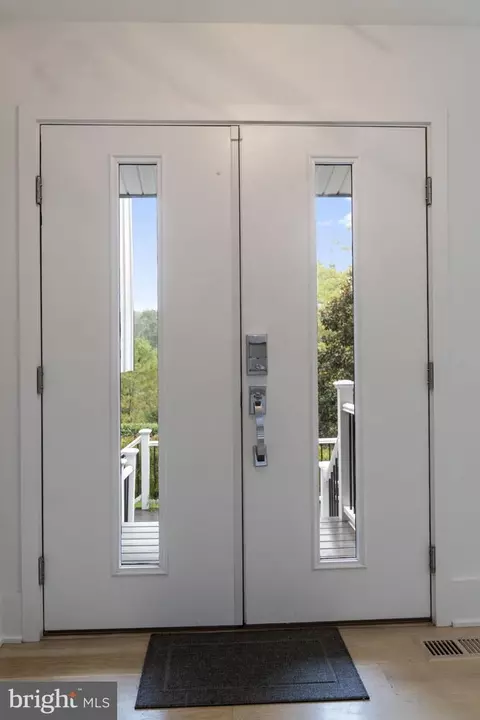 Entry Way - 1044 Bellview Rd, Mclean, VA 22102 photo 2 of 13