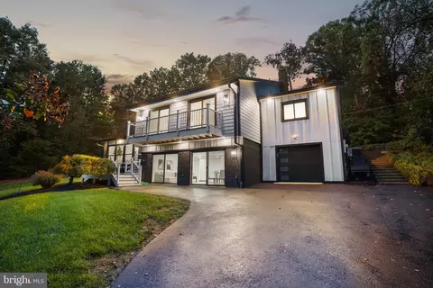 Exterior - 1044 Bellview Rd, Mclean, VA 22102 photo 14 of 20
