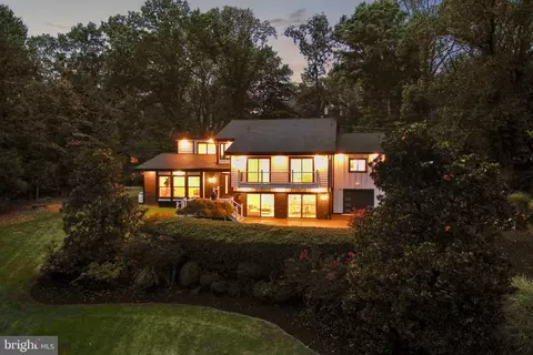 Exterior - 1044 Bellview Rd, Mclean, VA 22102 photo 19 of 20