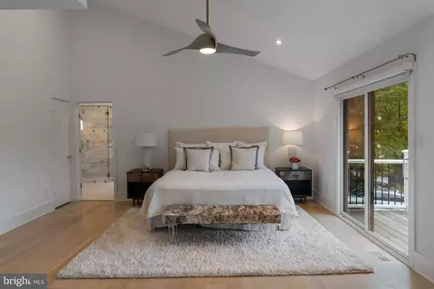 Bedroom - 1044 Bellview Rd, Mclean, VA 22102 photo 3 of 8