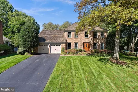 2950 Brook Mill Ct, Herndon, VA 20171