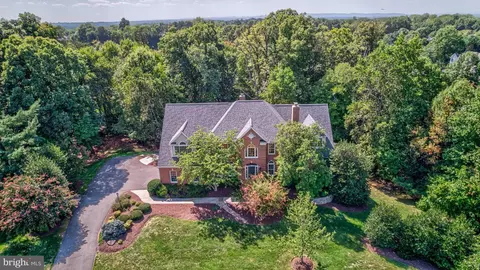 3344 Wilbury Rd, Oak Hill, VA 20171
