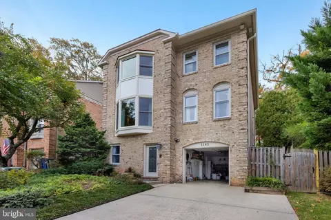 1142 Randolph Rd, Mclean, VA 22101 photo 6