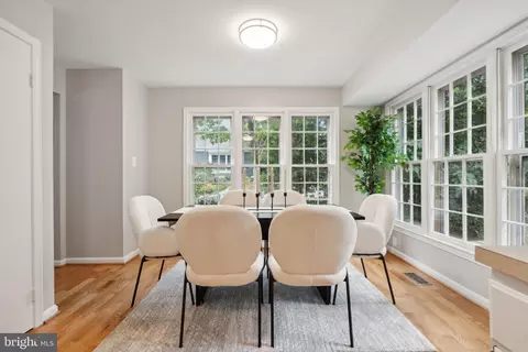 2053 Cobblestone Ln, Reston, VA 20191 photo 7